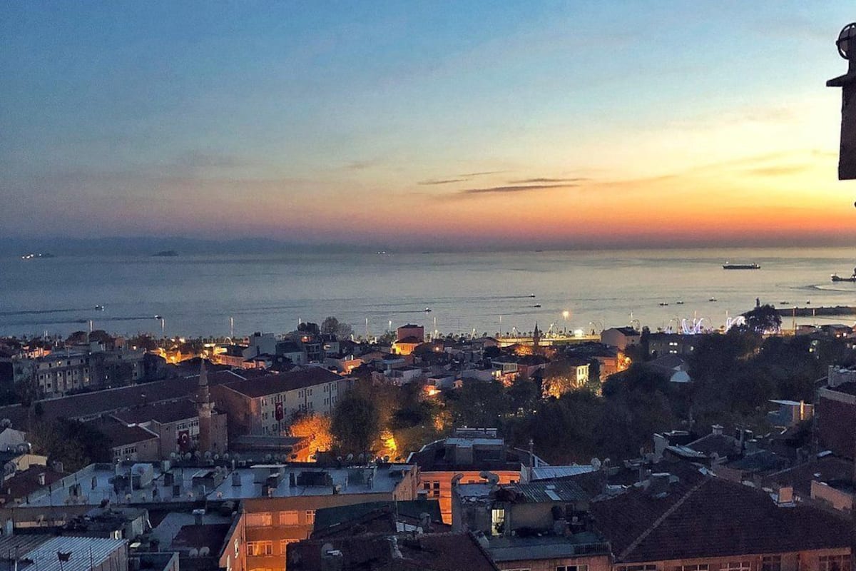 Deluxe Double Room, Sea View | Premium bedding, minibar, WiFi (free), bed sheets