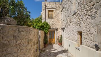 Superior Suite, 2 Bedrooms | Terrace/patio