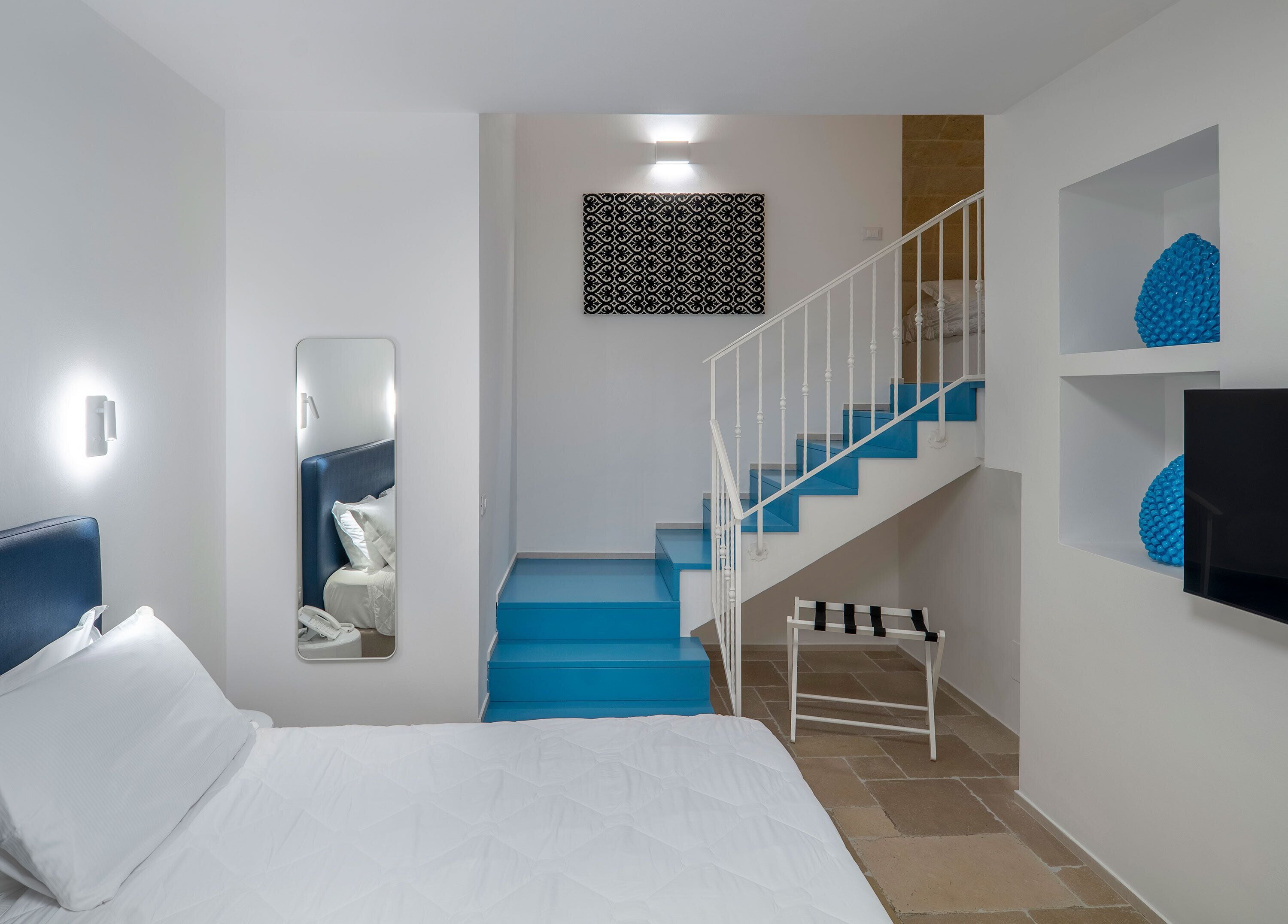 deluxe room | 1 bedroom, premium bedding, down duvets, minibar