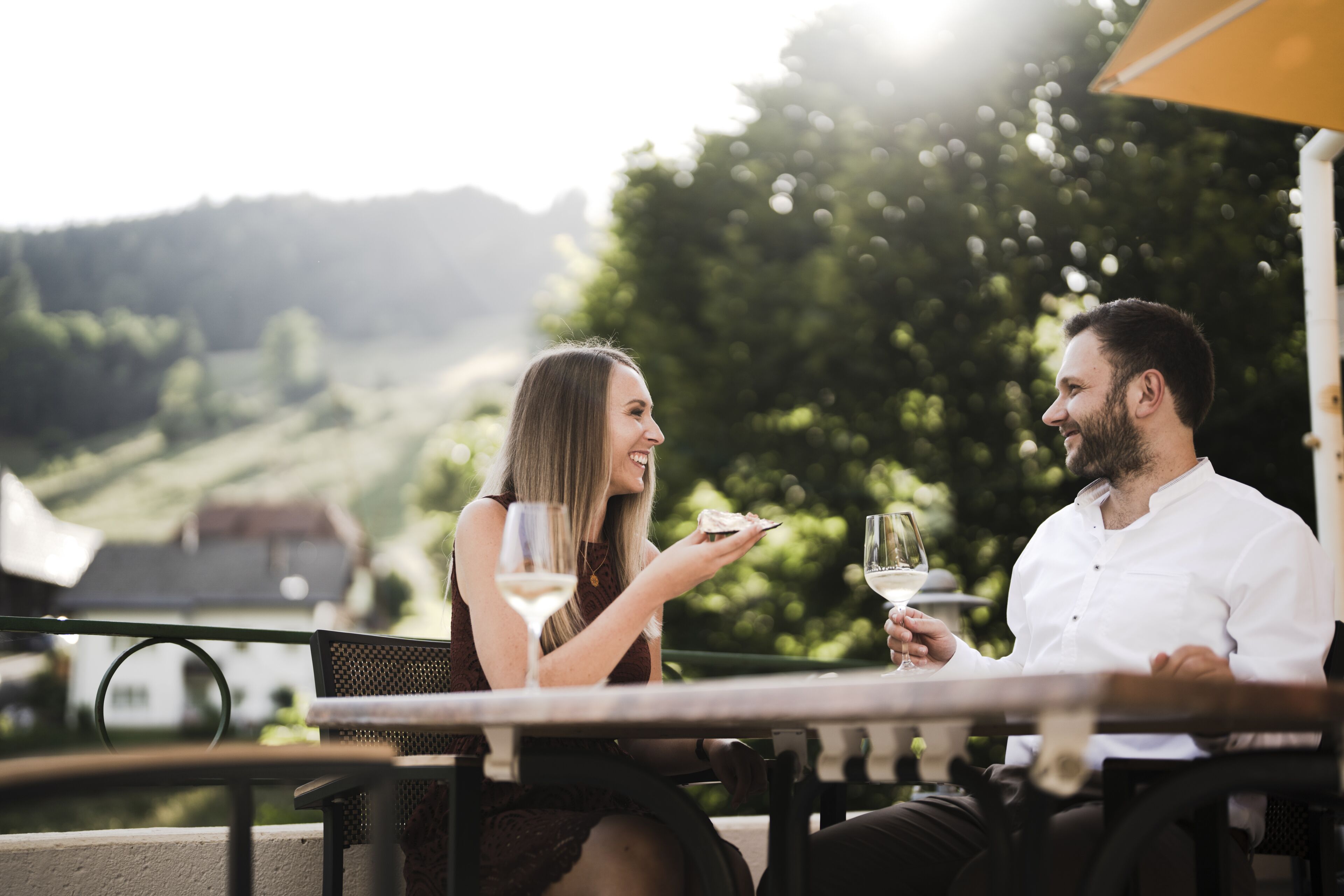 breakfast, lunch, dinner served; german cuisine