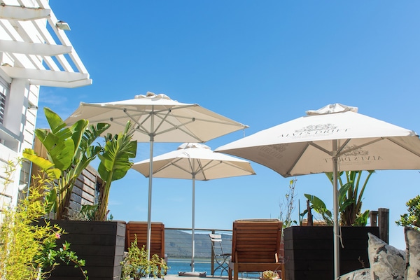 Sun deck