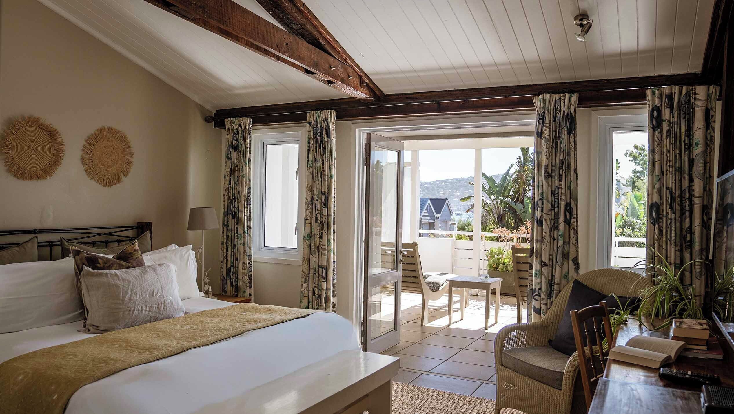 Loft Standar, 1 Tempat Tidur King | Seprai premium, brankas, dan didekorasi berbeda-beda