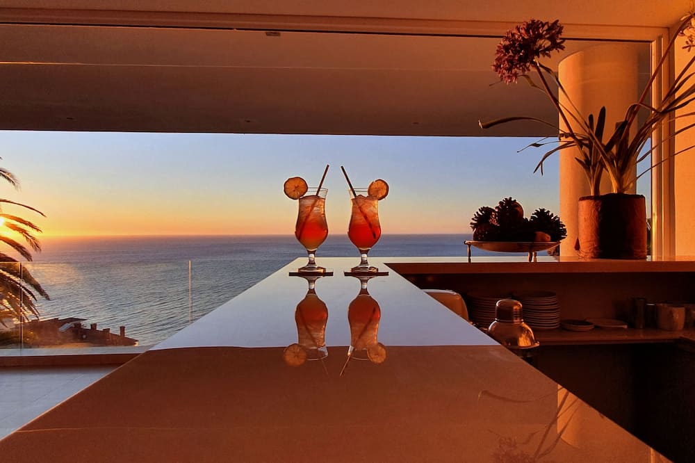 The Clarendon - Bantry Bay