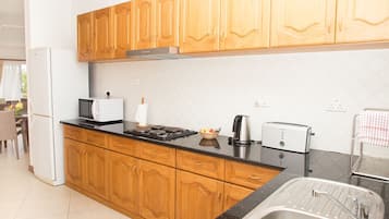 Two Bedroom Apartment | Cuisine privée