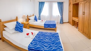 One Bedroom Twin Bed Apartment