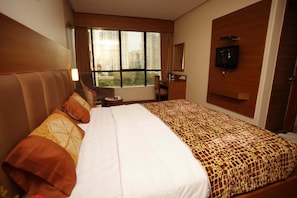 Deluxe Room | Select Comfort beds, in-room safe, individually decorated - The Caliph Hotel (Mumbai)