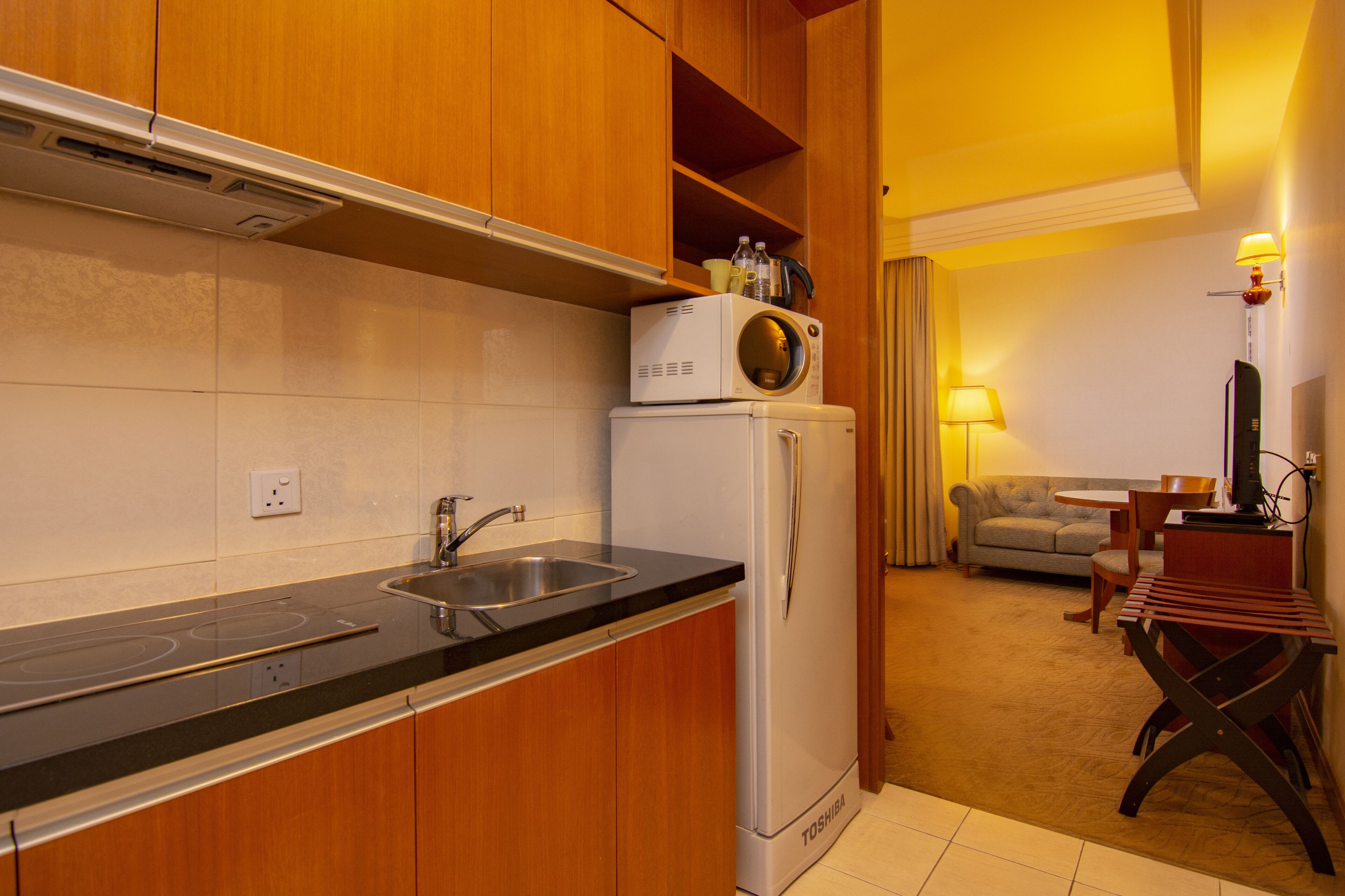 studio king | 1 bedroom, minibar, in-room safe, desk