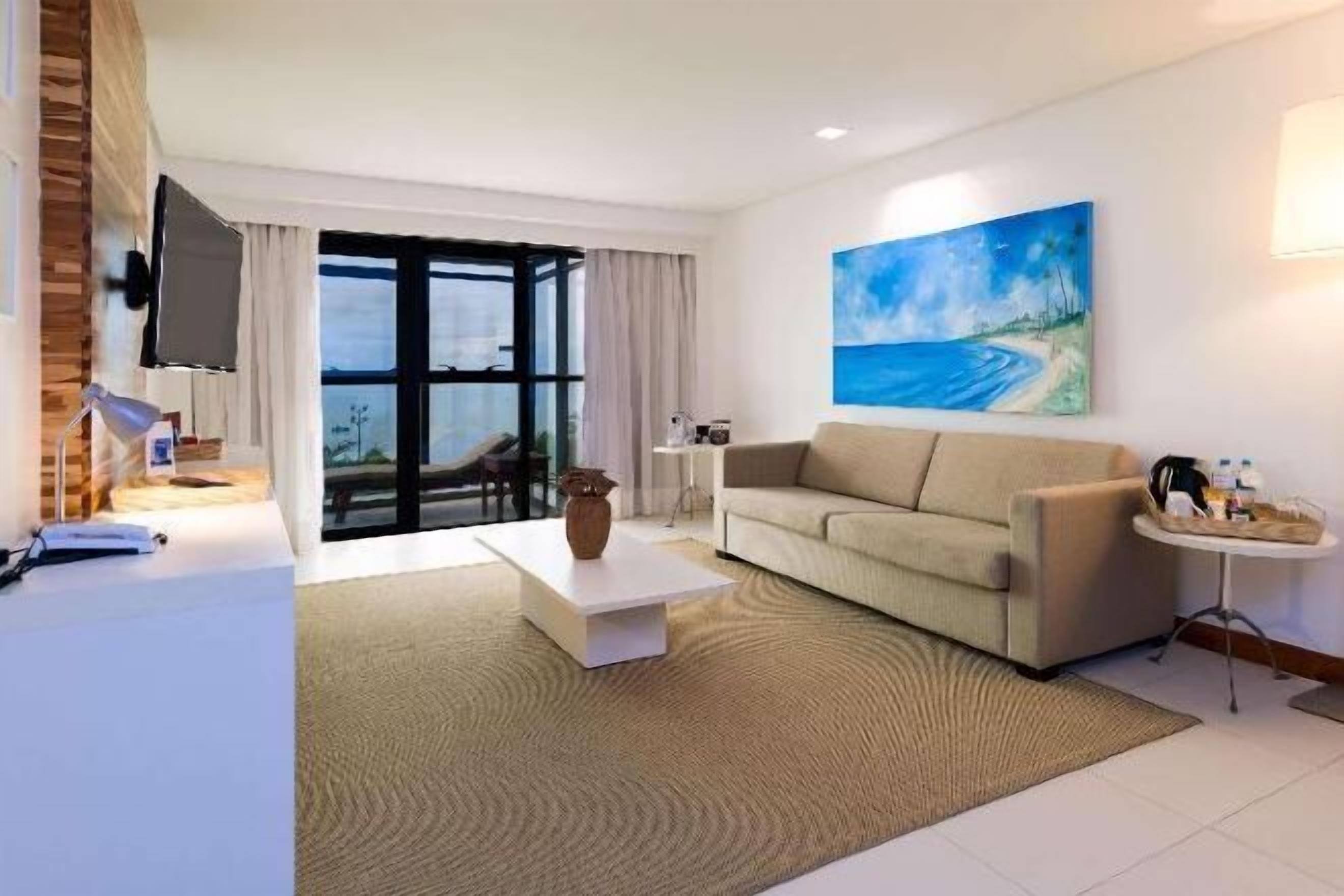 Living area | 32-inch LED TV with cable channels, TV