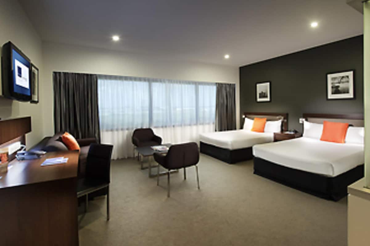 Chambre Double Standard, 2 lits doubles | Literie de qualité supérieure, minibar, coffres-forts dans les chambres