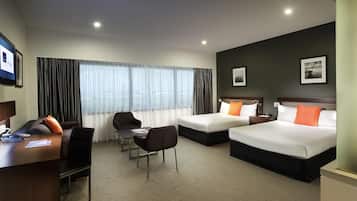 1 phòng ngủ, bộ đồ giường cao cấp, minibar, két bảo mật tại phòng