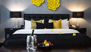 Suite | Minibar, Zimmersafe, Schreibtisch, schallisolierte Zimmer