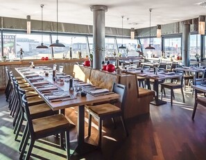 4 restaurants, lunch, dinner served; Regional cuisine