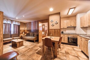 Comfort-Apartment, 1 Schlafzimmer | Eigene Küche | Kühlschrank, Mikrowelle, Ofen, Herdplatte