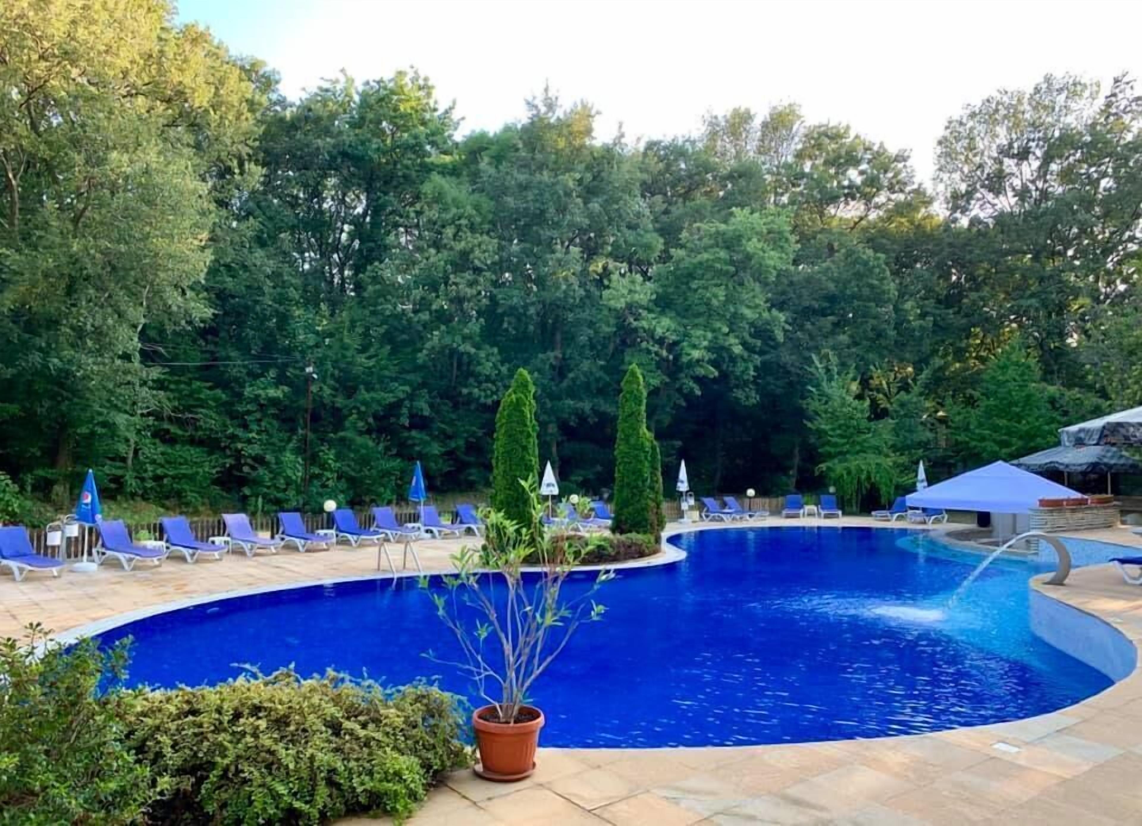 indoor pool, seasonal outdoor pool