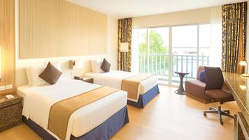 Deluxe Twin Room with Balcony