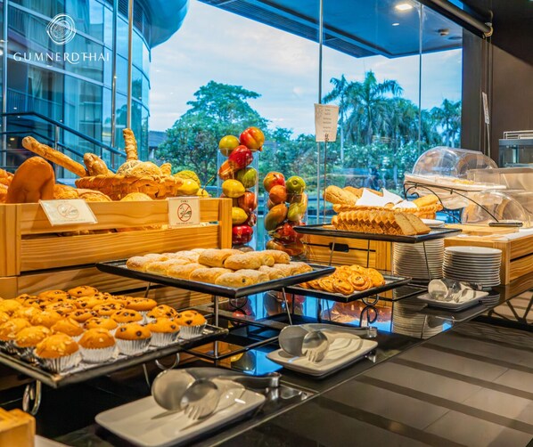 Buffet déjeuner (399 THB par personne)