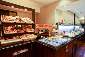 Daily continental breakfast for a fee - Klas Hotel Istanbul Old City (Istanbul)