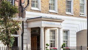 A building with a sign reading "The Prince Akatoki." - The Prince Akatoki London (London)