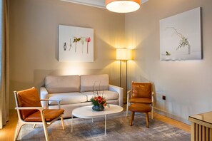 Hypo-allergenic bedding, minibar, in-room safe, desk - The Prince Akatoki London (London)