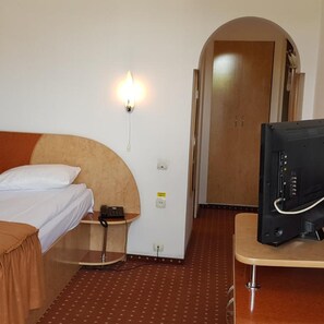 Minibar - Ceahlau (Piatra Neamt)