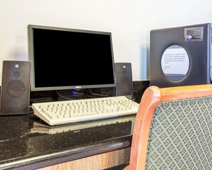 Fitness facility - Rodeway Inn Newport (Newport)