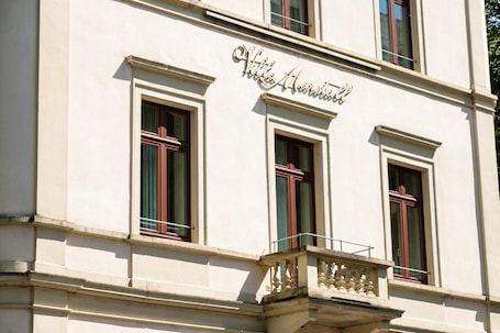 Exterior. Hotel Villa Marstall