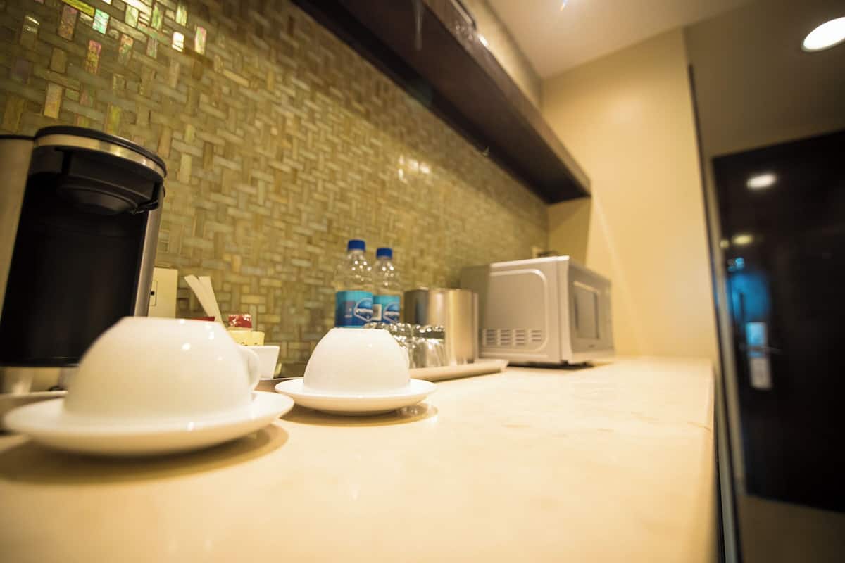 1 bedroom, in-room safe, desk, laptop workspace