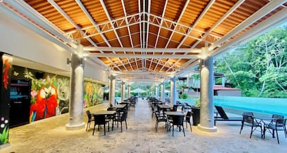 Summit Rainforest & Golf Resort