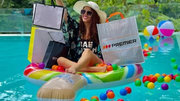 2 outdoor pools, pool umbrellas, pool loungers