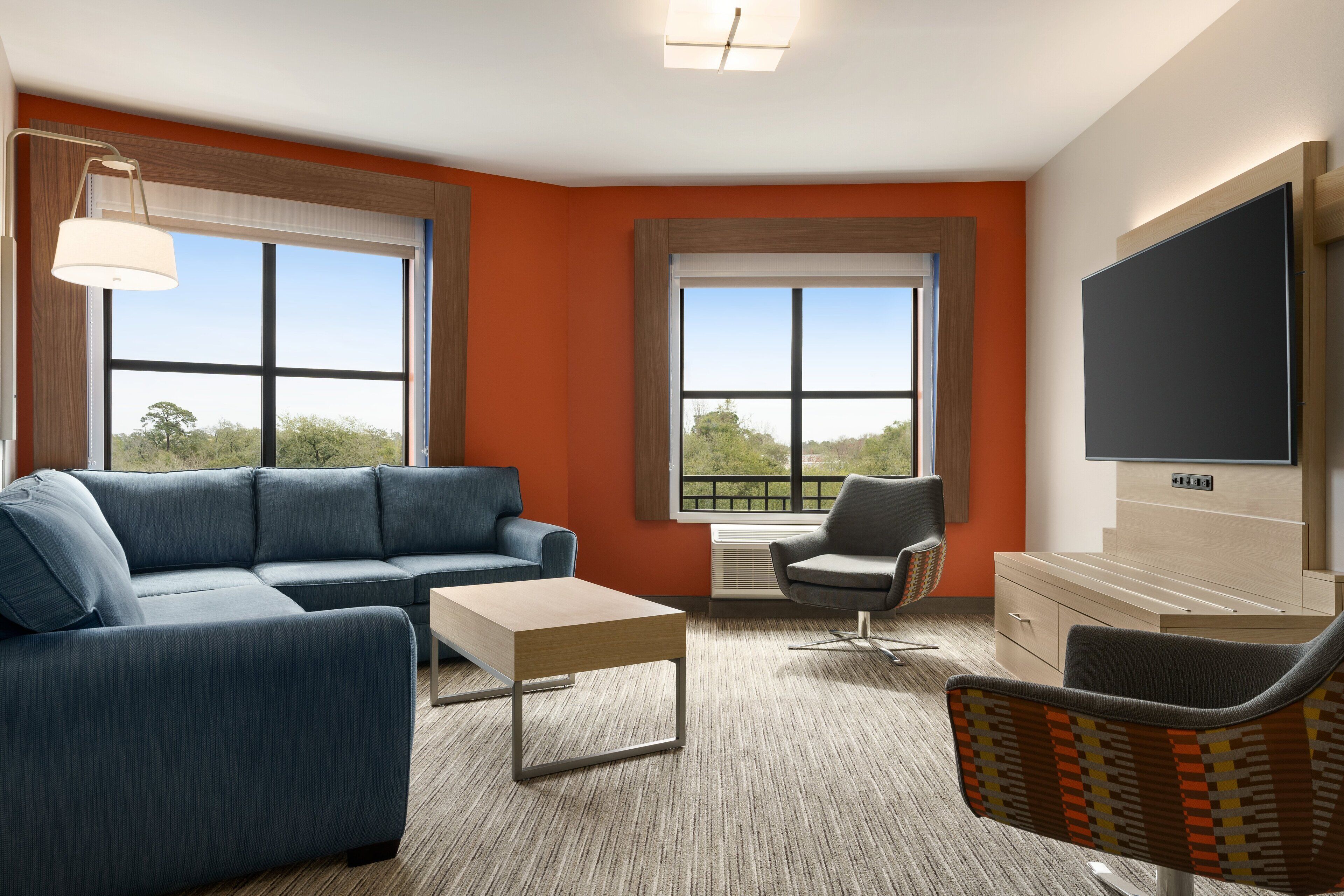 1 bedroom, premium bedding, in-room safe, desk