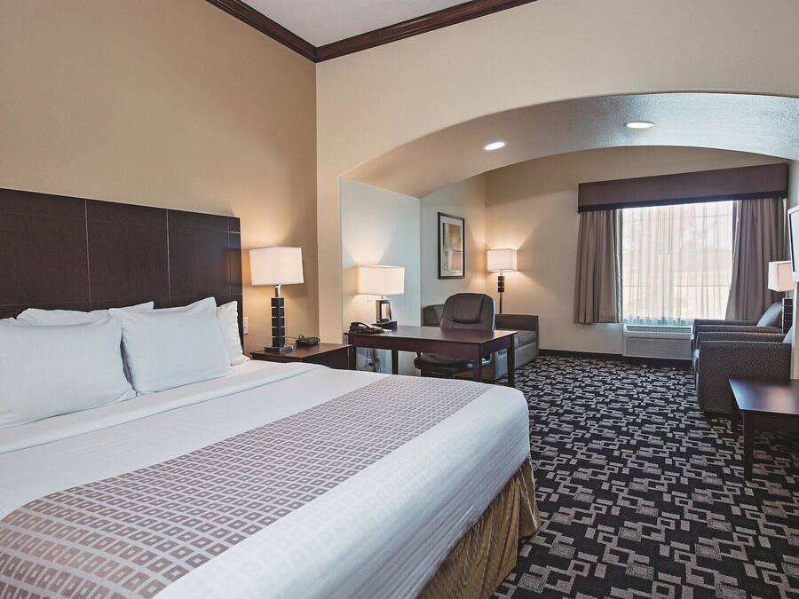 Bộ đồ giường cao cấp, truy cập Internet không dây miễn phí