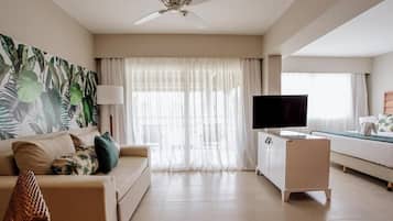 Ropa de cama de alta calidad y minibar con artículos gratuitos