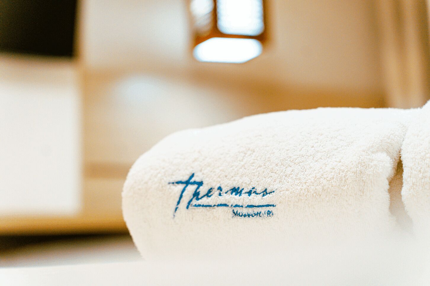 classic room | 1 bedroom, minibar, in-room safe, desk