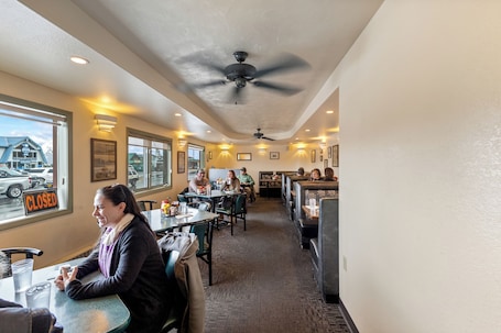Breakfast, lunch and dinner served. Breeze Inn