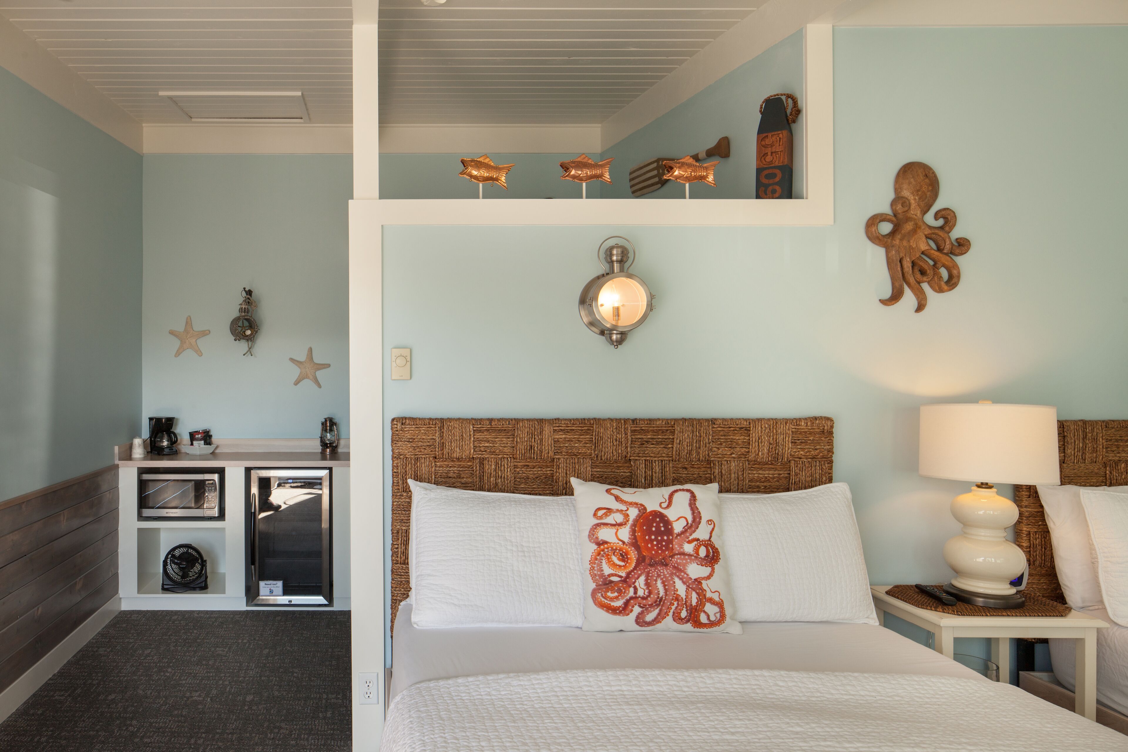 1 bedroom, premium bedding, memory-foam beds, blackout curtains