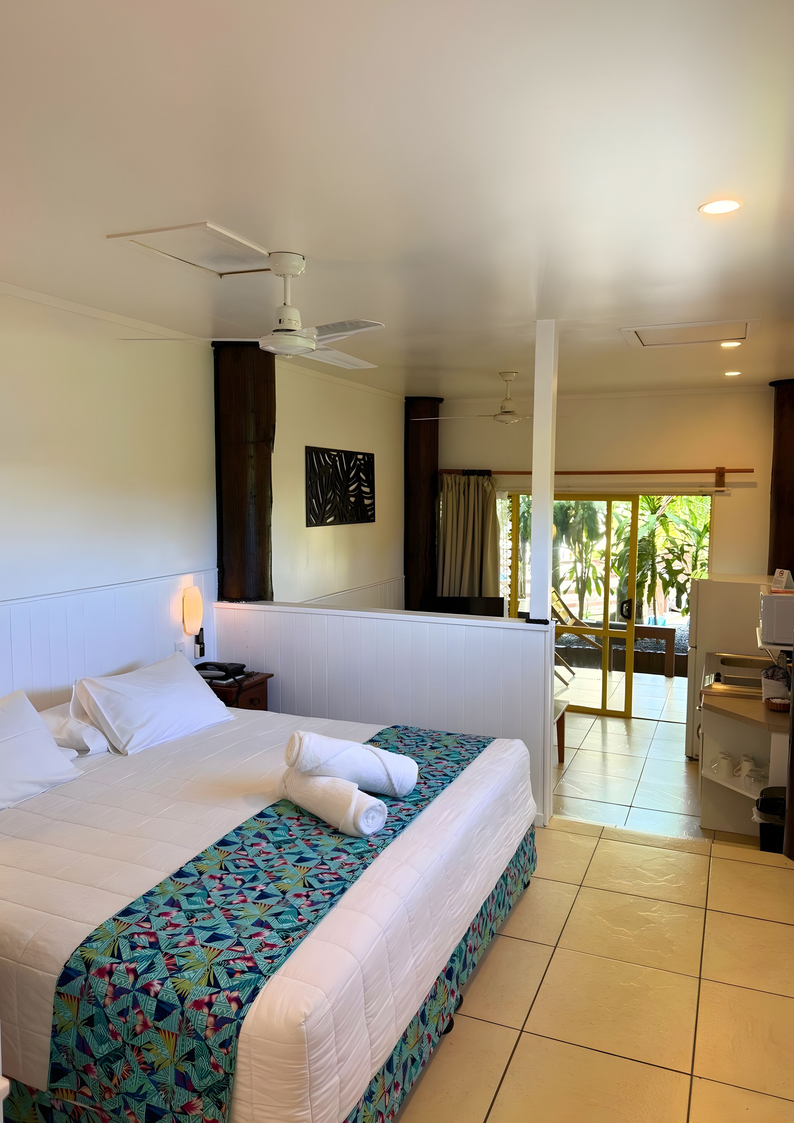 Standard Studio, Pool View