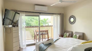 Studio, Ocean View | In-room safe, individually decorated, individually furnished