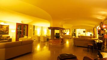 Sala de estar en el lobby