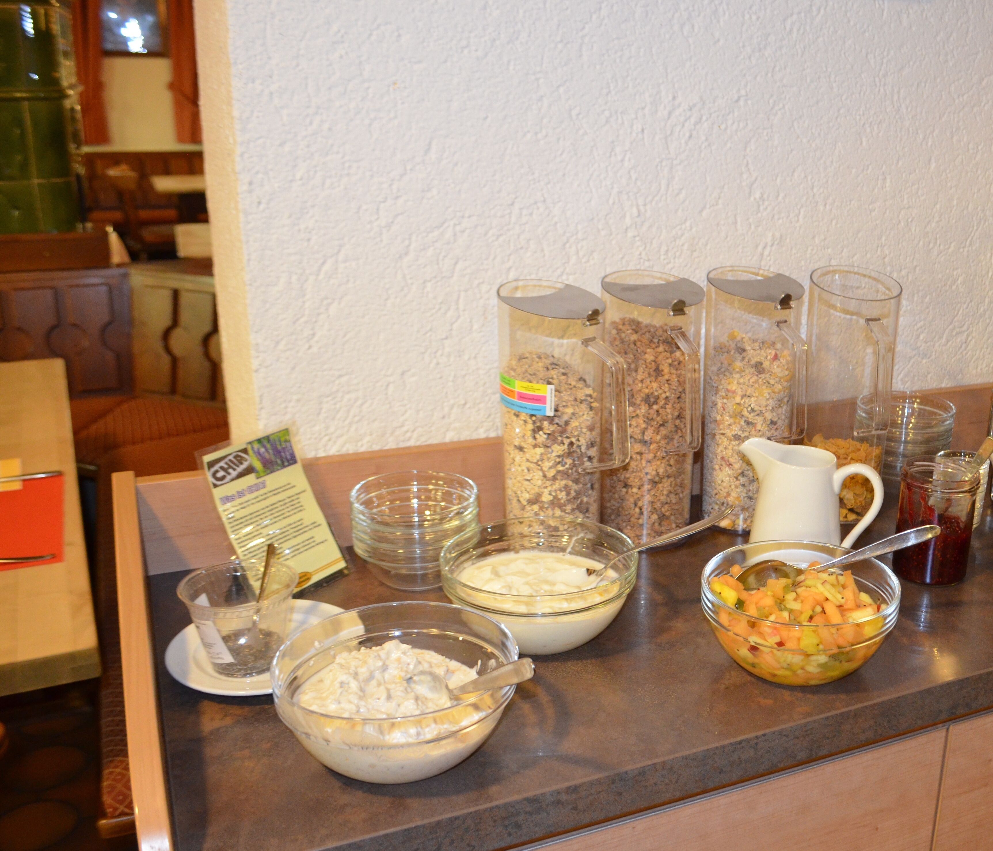 free daily breakfast