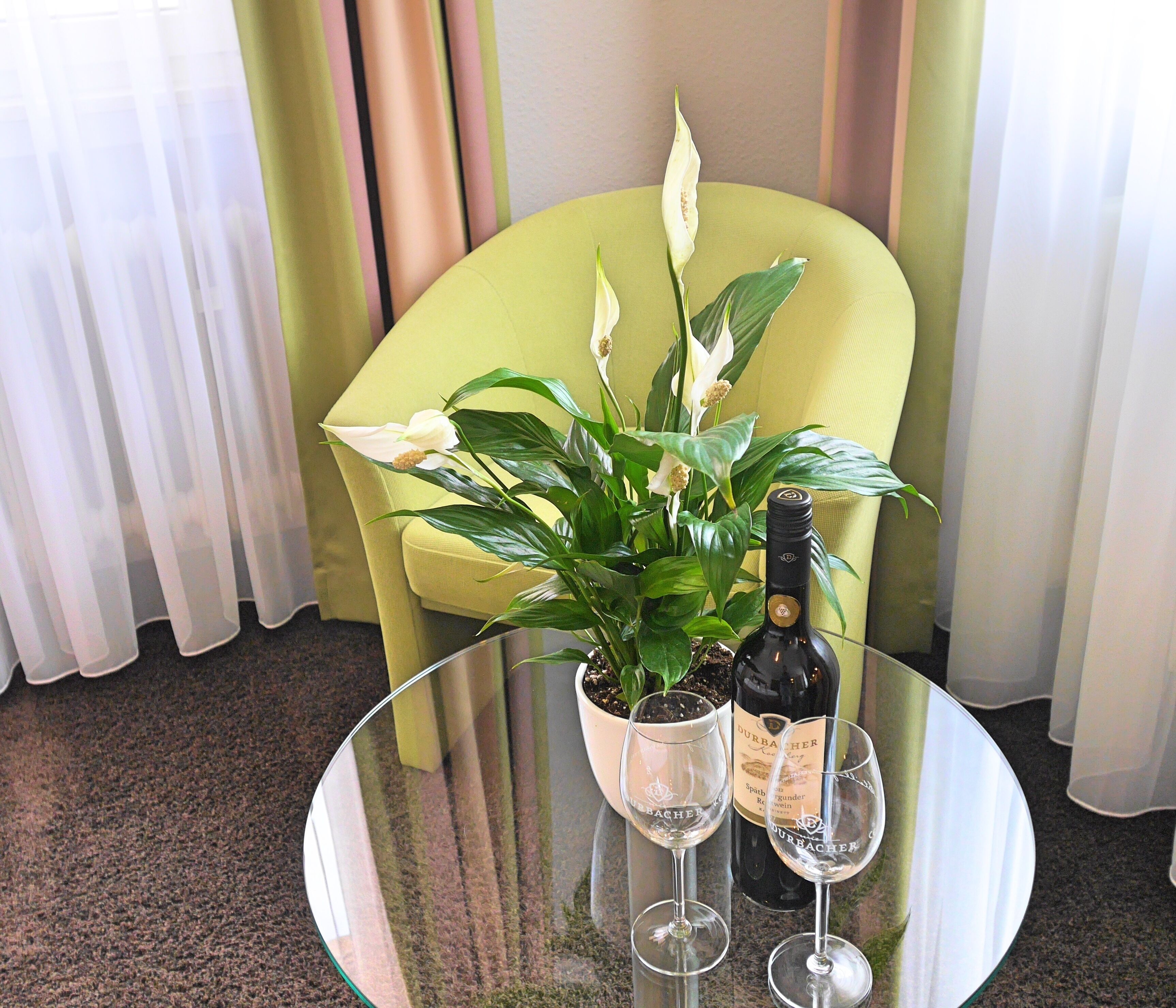 32-inch flat-screen tv with satellite channels, tv