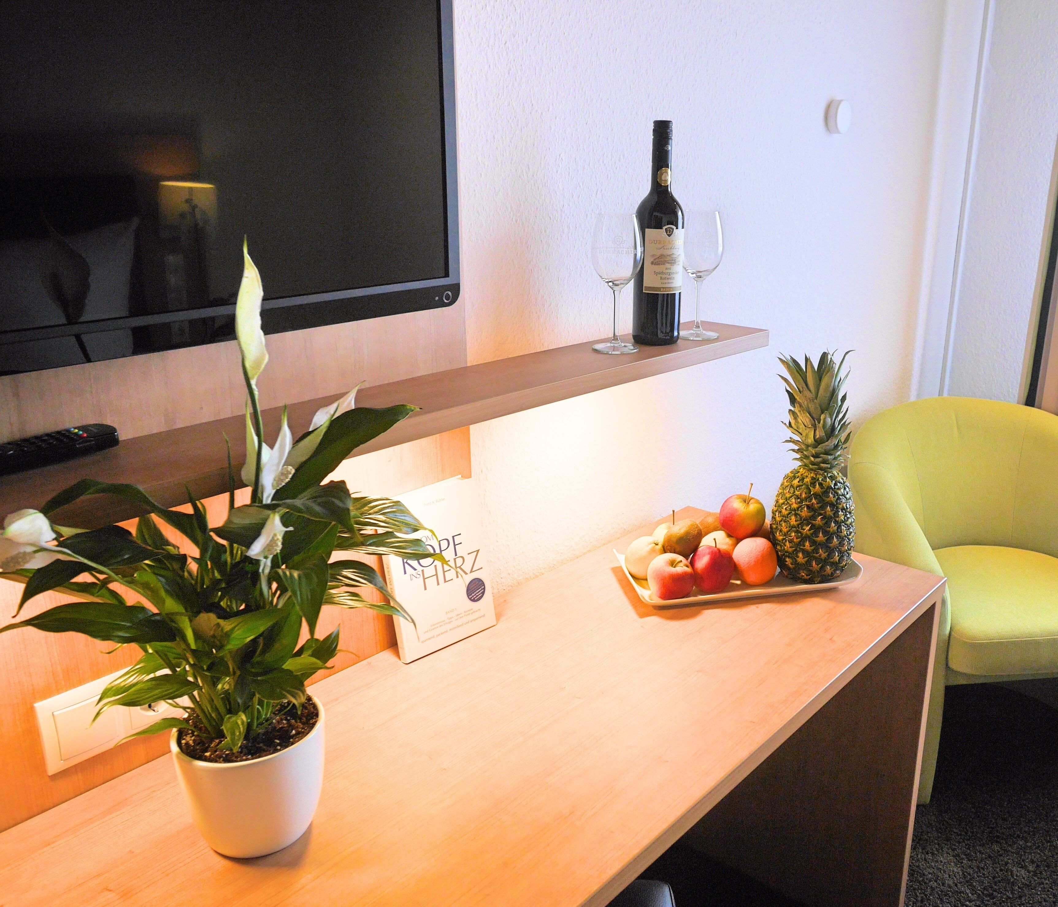 comfort double room, non smoking | living area | 32-inch flat-screen tv with satellite channels, tv