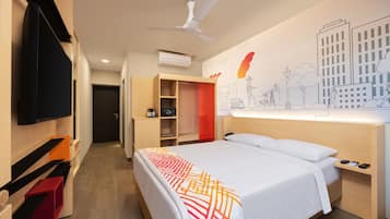 Habitació doble de luxe, 1 llit de matrimoni (Luxe) | Minibar, caixa forta a l'habitació i habitacions insonoritzades