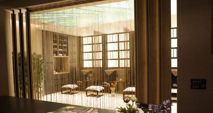 Midas Hotel