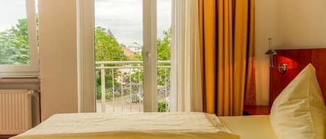 1 chambre, bureau, fer et planche Ă repasser, accĂšs au Wi-Fi (inclus)