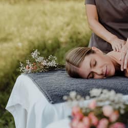 Couples treatment room(s), sauna, hot tub, steam room, body treatments