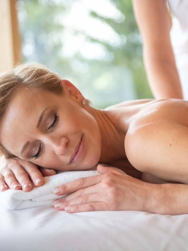 Couples treatment room(s), sauna, hot tub, steam room, body treatments