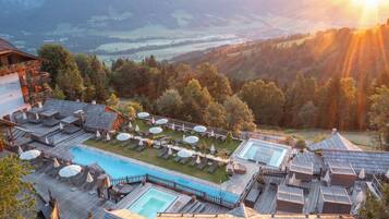 Behandlungsräume für Paare, Sauna, Whirlpool, Dampfbad