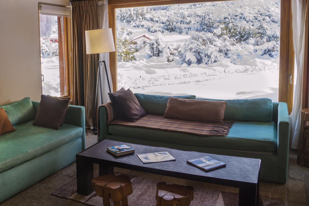 Deluxe-Zimmer, Mehrere Betten, Gartenblick (Mountain Residence 3 Bedrooms 2 Baths) | Wohnbereich | Smart-TV, Kamin, DVD-Player, Fußbodenheizung