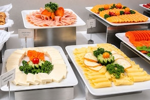 Breakfast buffet - Hotel Asturias Medellin (Medellín)
