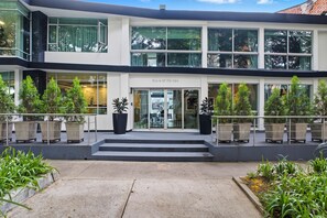 Front of property - Hotel Asturias Medellin (Medellín)